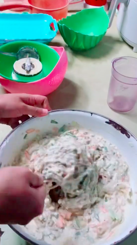 Akhirnya tahu kenapa bakwan bisa renyah tanpa margarin, cukup tambahkan 2 bahan dapur ini