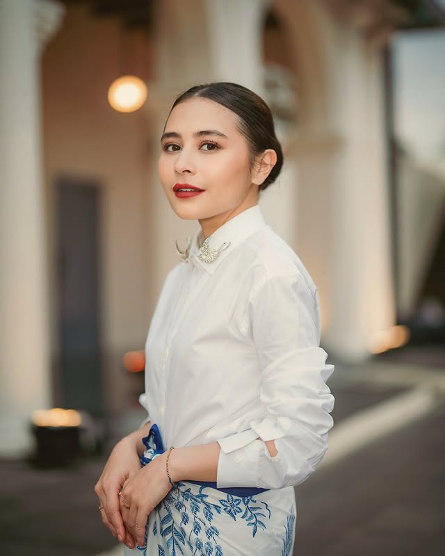 Prilly Latuconsina ternyata dapat undangan nikah sang mantan, ungkap kedekatannya dengan Luna Maya