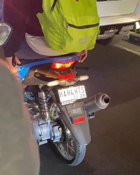 19 Pelat nomor kendaraan motor dan mobil milik warga +62 ini bikin ngakak, bakal jadi incaran polisi