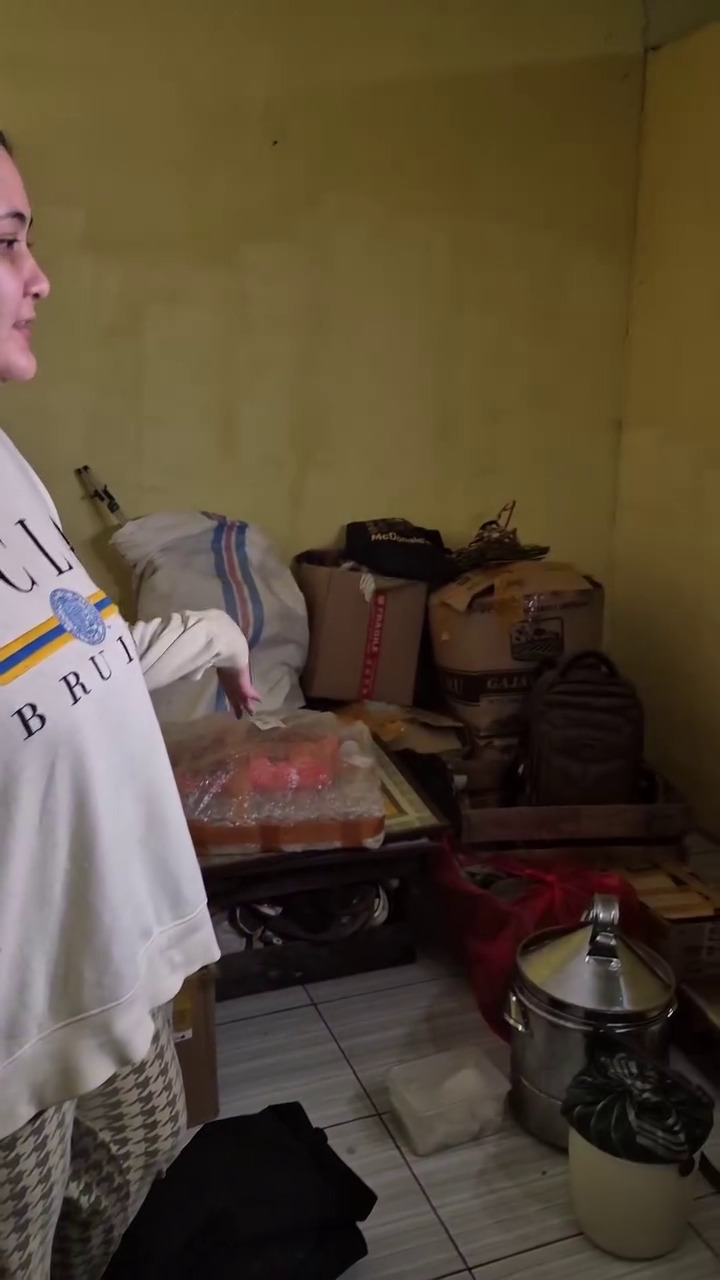 Dulu pindah-pindah kontrakan kini punya rumah, 9 potret hunian Talitha Curtis, sederhana tapi nyaman