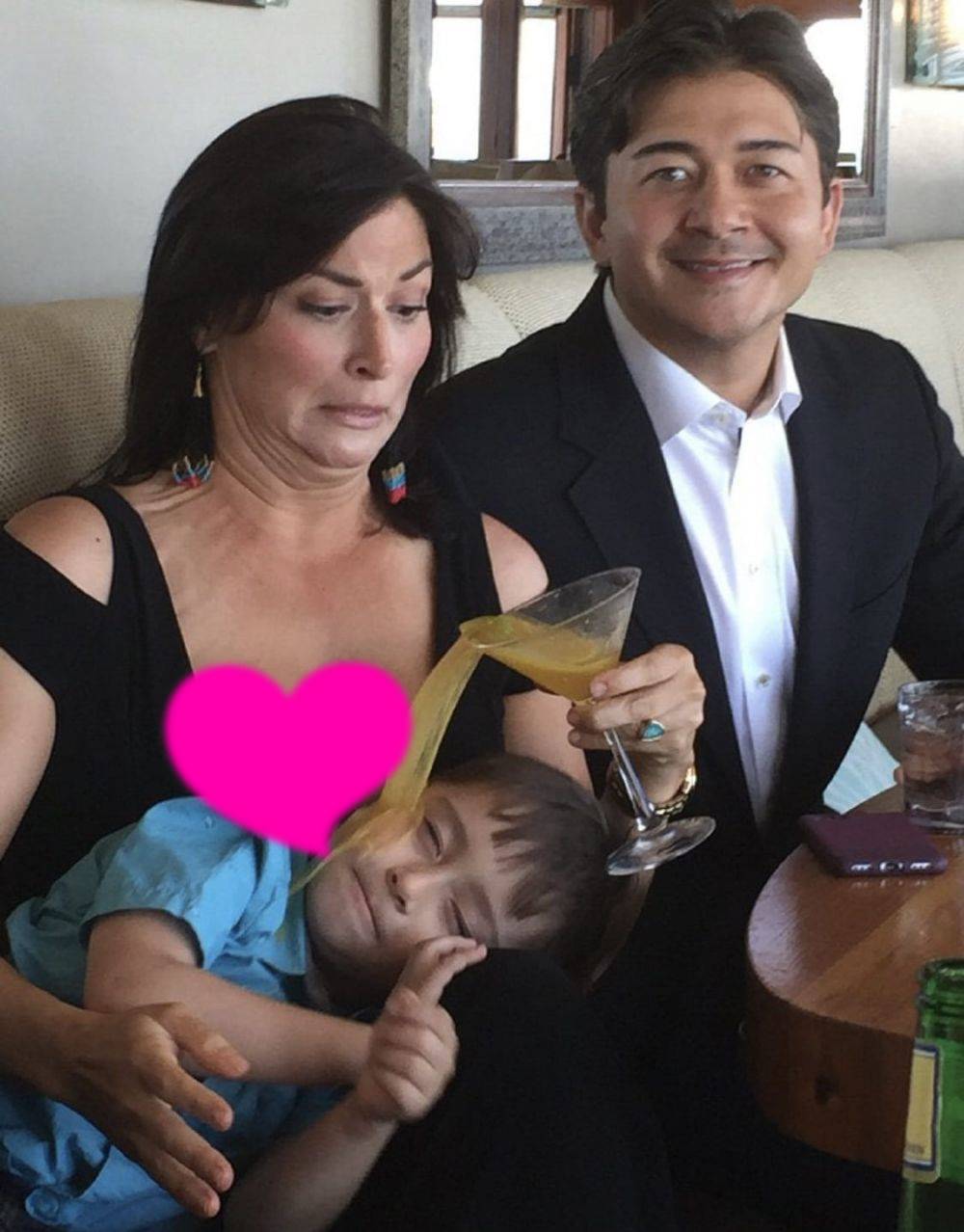 11 Potret kocak minuman tumpah ini nyesek pol, disengaja atau nggak ya?