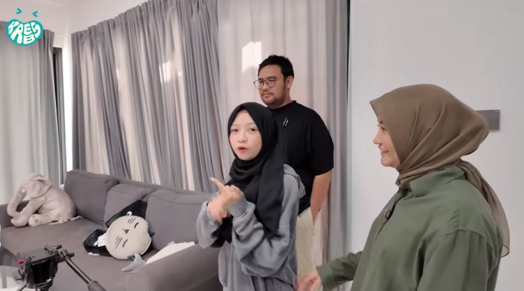 Dulu tinggal di gang kini huni perumahan elit, 9 potret rumah komika cewek ini harganya Rp 4 M