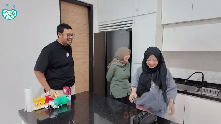 Dulu tinggal di gang kini huni perumahan elit, 9 potret rumah komika cewek ini harganya Rp 4 M