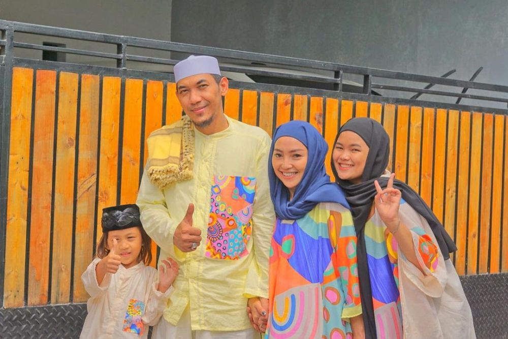 Siapa sangka, bocah tomboi ini sekarang jadi komedian top, intip 11 potret terbarunya yang bikin kagum