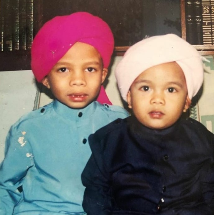 Tak diduga, bocah plontos ini kini jadi YouTuber sukses punya 2 anak, 11 transformasinya manglingi