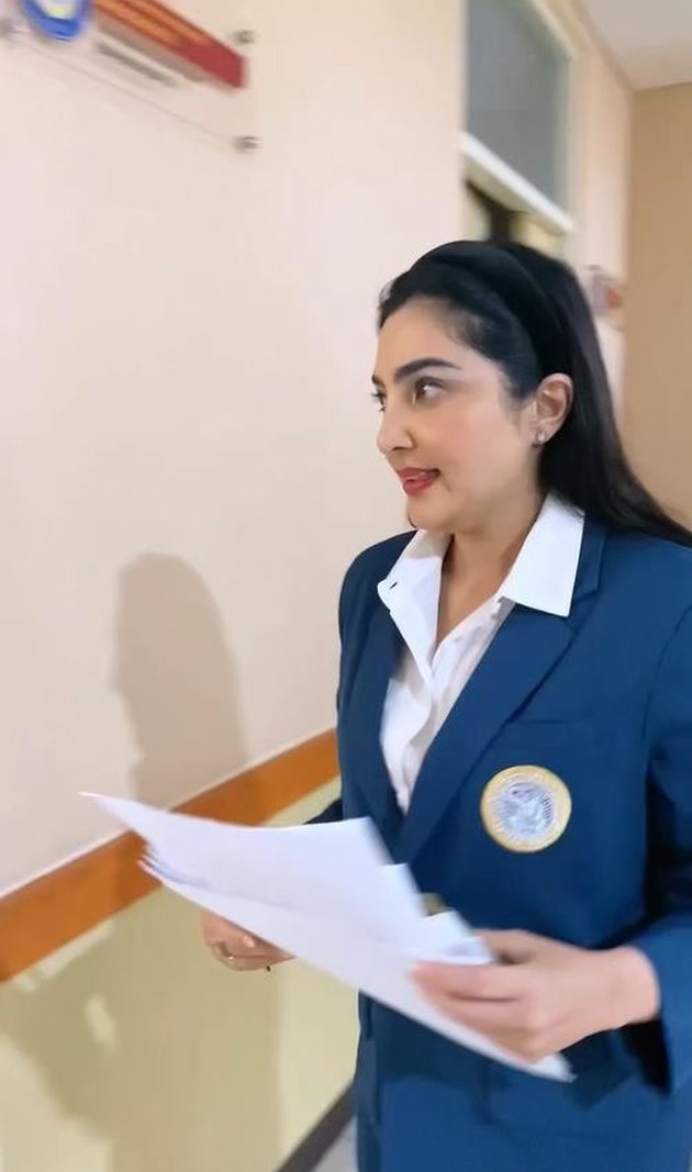 9 Momen Ashanty ujian proposal disertasi S3 Unair, menangis usai dinyatakan lulus dengan nilai A