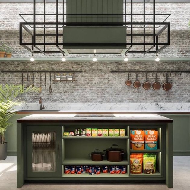 Jadi spot favorit, Chef Arnold renovasi area masak, ini 11 potret dapurnya kini jadi bak supermarket