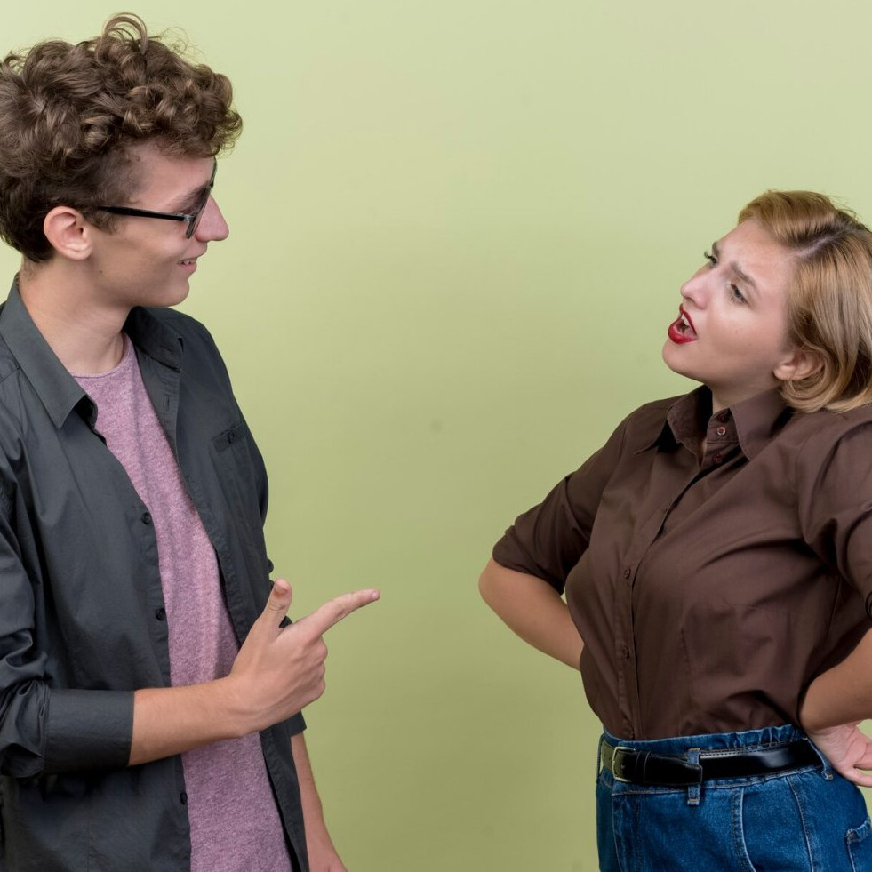 50 Kata-kata sindiran halus tapi pedas 2025, elegan tapi nyelekit abis