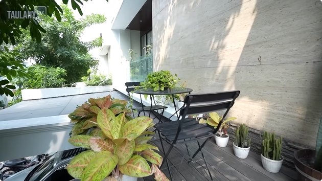 Pindah dari Andara Syahnaz huni rumah baru Rp 6 M, 9 potretnya, kolam renang didesain ala vila di Bali