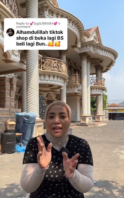 Kini jadi gudang dulu megah dengan kafe di teras rumah, intip 9 potret hunian baru Muzdalifah