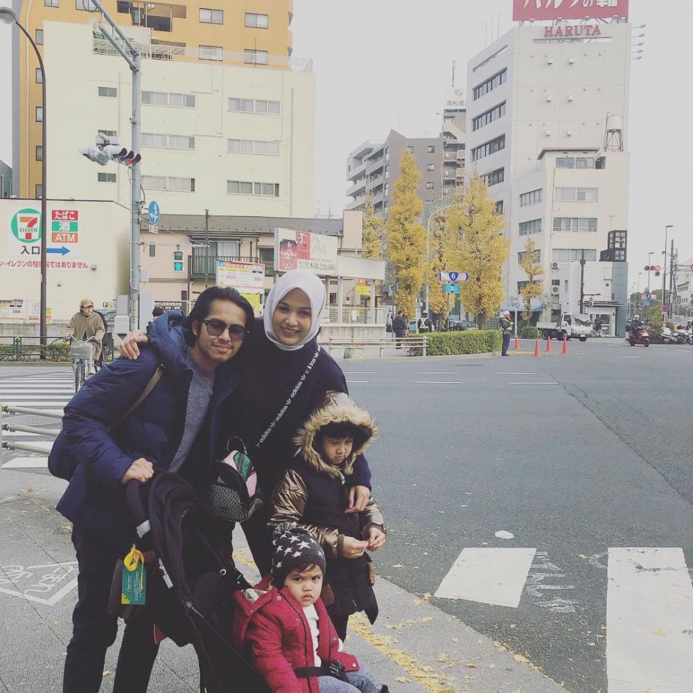 Bocah di Si Doel ternyata anak angkat Rano Karno kini sukses jadi CEO, 11 potretnya bareng keluarga