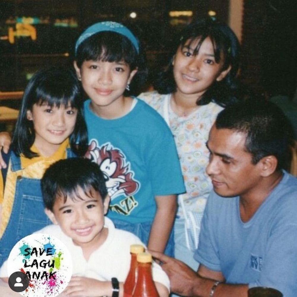 Remaja SMP di foto ini dulu penyanyi cilik top dan kini jadi istri pengusaha, intip 11 transformasinya