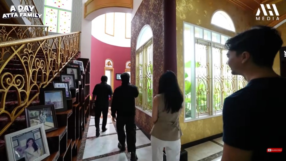Langganan peran susah ternyata rumahnya bak istana, 9 potret hunian kini Herdin Hidayat ada 20 kamar