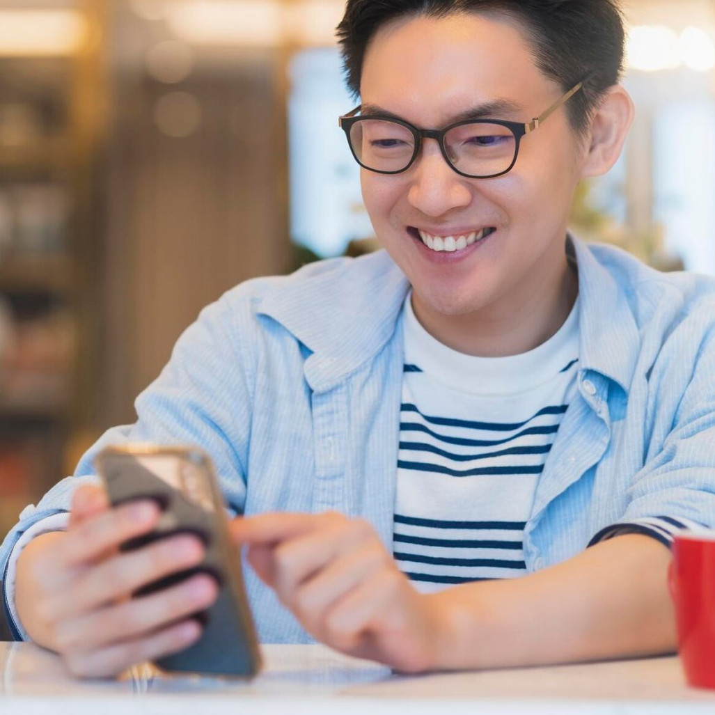 100 Chat gombalan PDKT 2025 yang bikin gebetan auto balas cepat