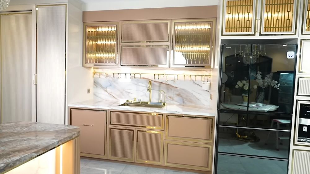 11 Potret dapur baru Tasyi Athasyia desain dan fasilitasnya mewah, serba touch screen