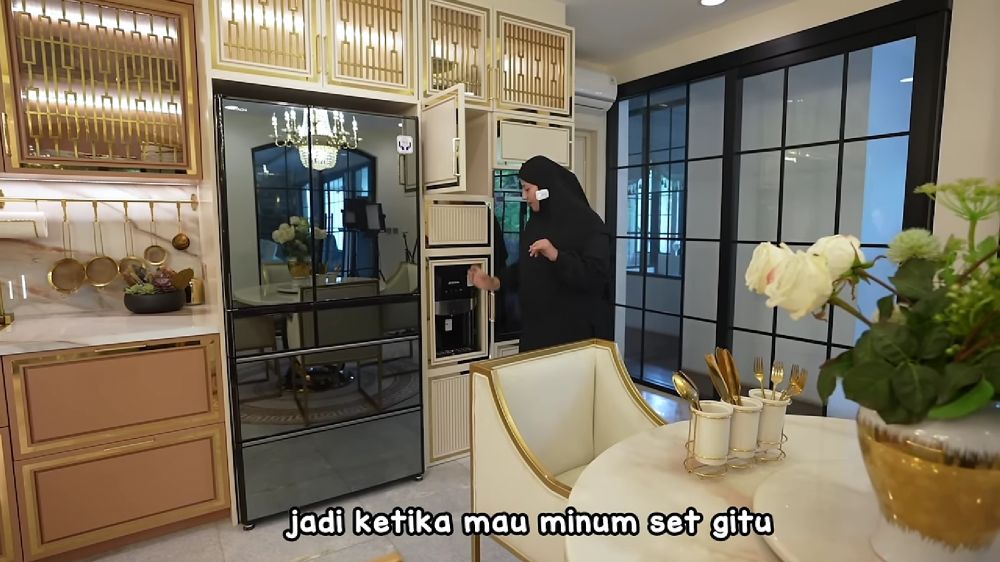 11 Potret dapur baru Tasyi Athasyia desain dan fasilitasnya mewah, serba touch screen
