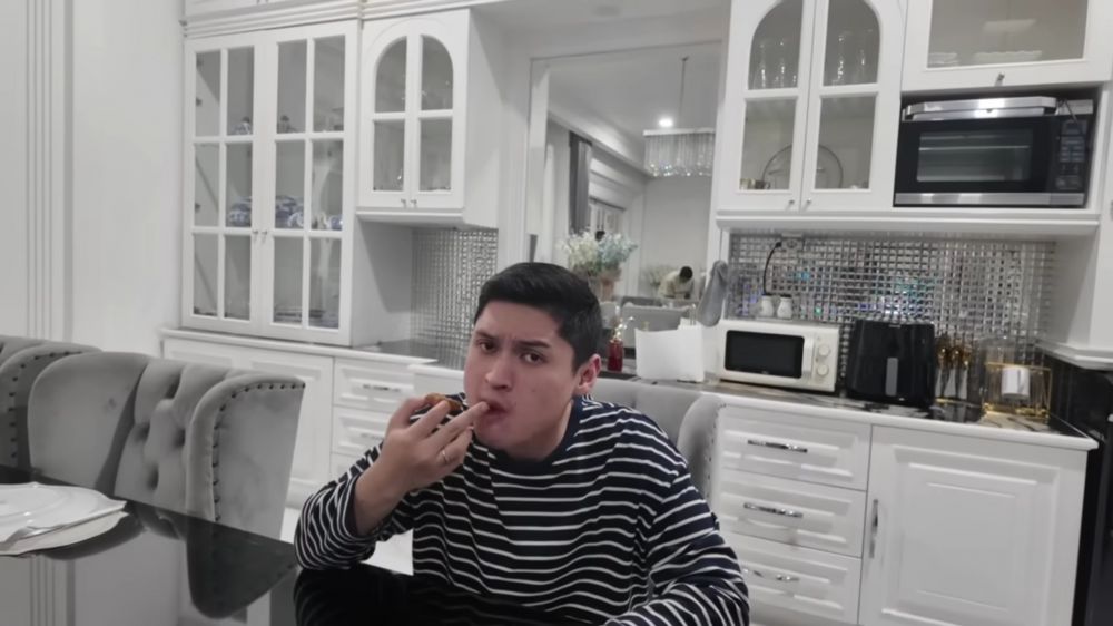 7 Potret dapur baru Beby Tsabina setelah menikah, mewah dan estetik pol dengan nuansa serba putih