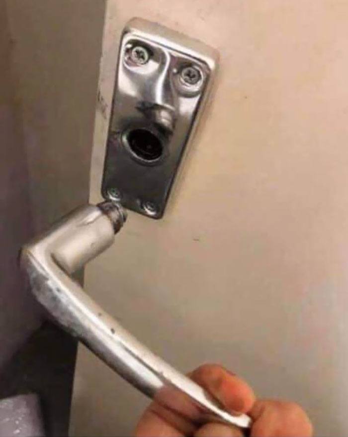 Disebut pareidolia, 13 potret kocak benda mirip wajah ini bikin susah lihat bentuk aslinya