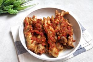 7 Resep masak ceker pedas yang lezat dan bikin nagih, lengkap dengan cara membuatnya empuk
