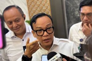 Wamenaker angkat bicara soal ribuan pelamar CPNS mundur, singgung soal budaya malas