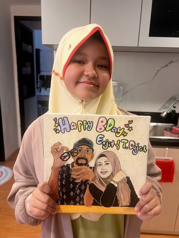 Tempati rumah baru, intip 9 potret dapur baru Indra Bekti letak mesin cucinya bikin salah fokus