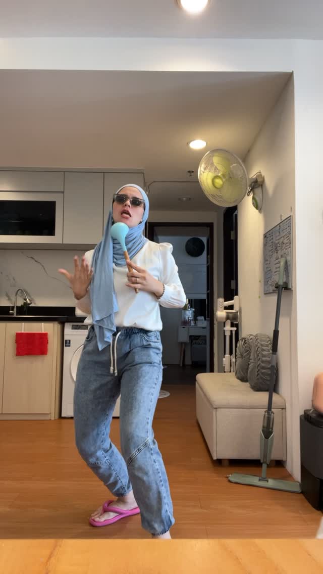 Tempati rumah baru, intip 9 potret dapur baru Indra Bekti letak mesin cucinya bikin salah fokus