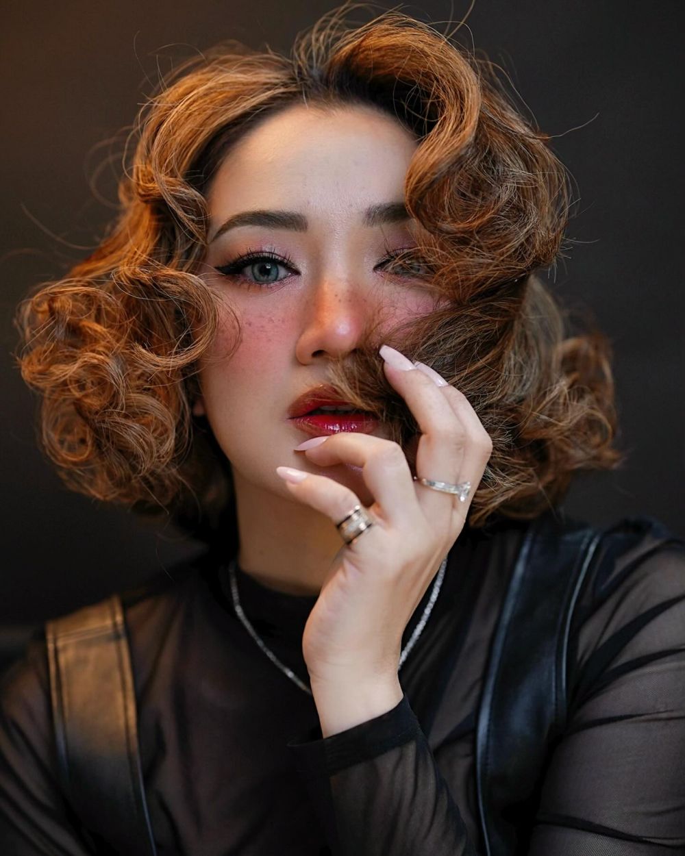 Bocah ini mantan pacar Ariel NOAH semasa SMA, intip potret terbarunya yang makin anggun