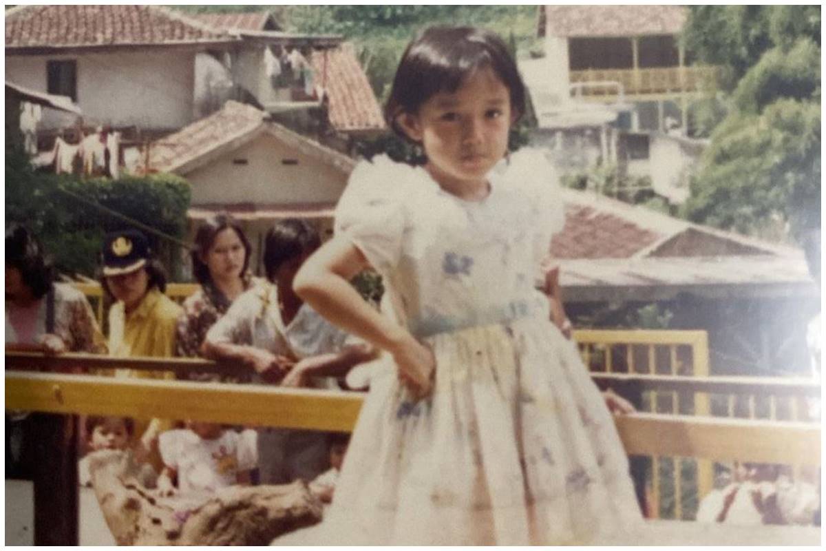 Bocah ini mantan pacar Ariel NOAH semasa SMA, intip potret terbarunya yang makin anggun