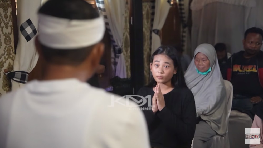 9 Potret Aura Cinta, ABG viral debat sengit dengan Dedi Mulyadi, ternyata pernah jadi figuran sinetron