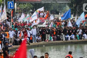May Day 2025: Buruh Minta Prabowo Atasi PHK Massal