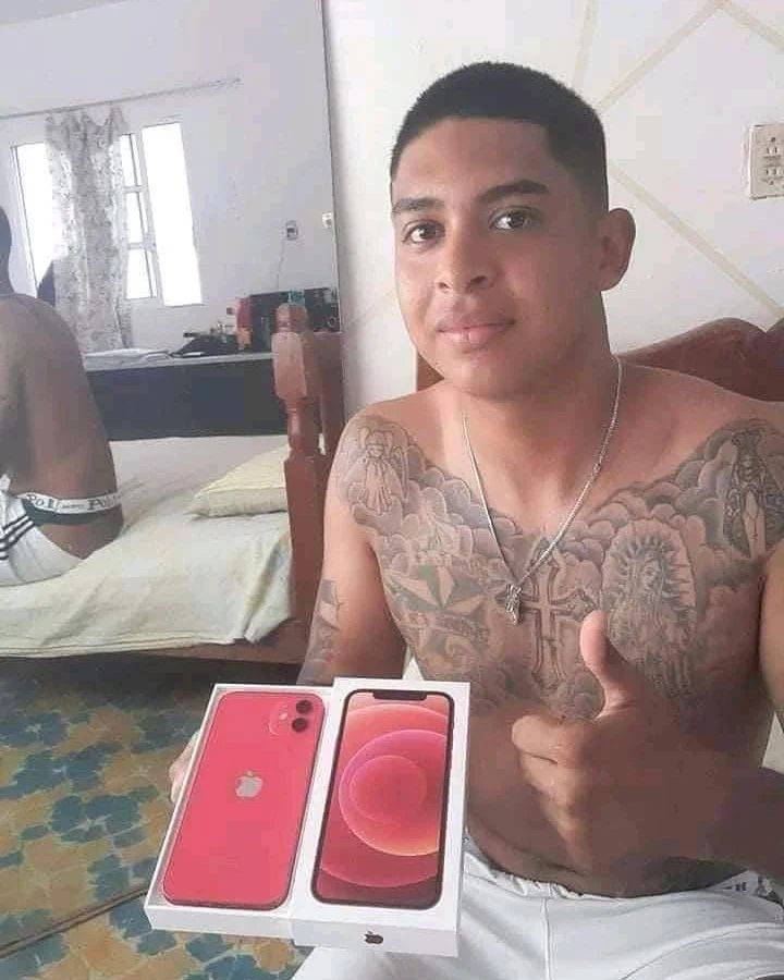 Pengin dipanggil 'sultan', 11 potret kocak 'BPJS' bujet pas-pasan jiwa sosialita ini bikin ngakak