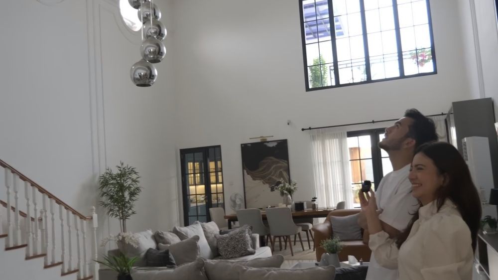 Rizky Nazar bangun rumah baru untuk istrinya kelak, 11 potretnya didesain ala American Style