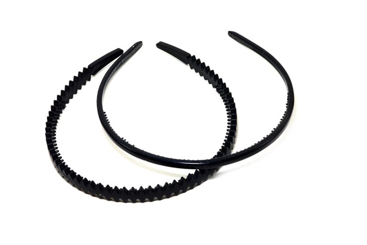 Tiap hari memakai bando jadi super kotor, sekarang bersihkan pakai trik simpel ini