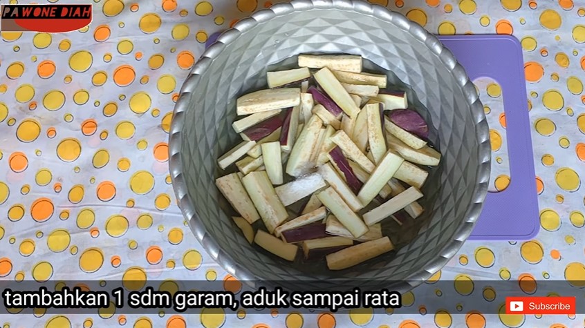 Kini terong goreng bisa krispi, renyah tahan lama, dan antiboros minyak! Coba trik tanpa tepung beras