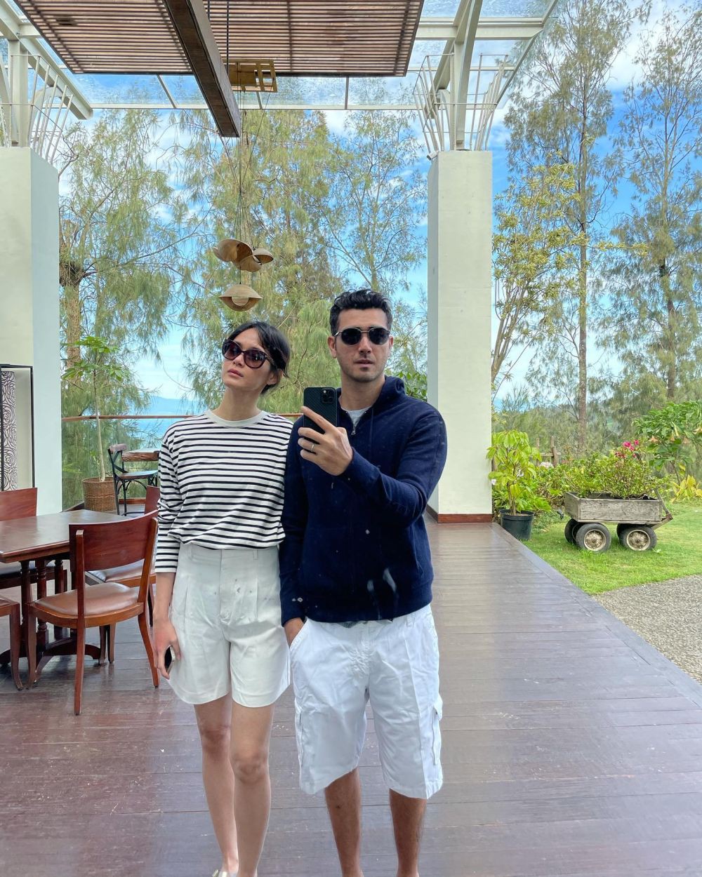 Sudah cerai sejak Februari 2025, ini 11 potret kenangan Renata Kusmanto-Fachri Albar dari awal nikah