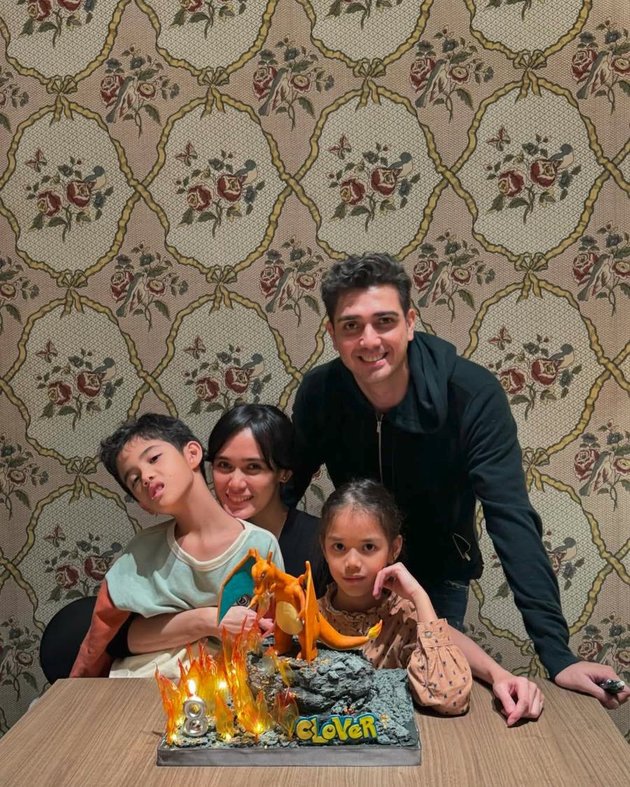 Sudah cerai sejak Februari 2025, ini 11 potret kenangan Renata Kusmanto-Fachri Albar dari awal nikah