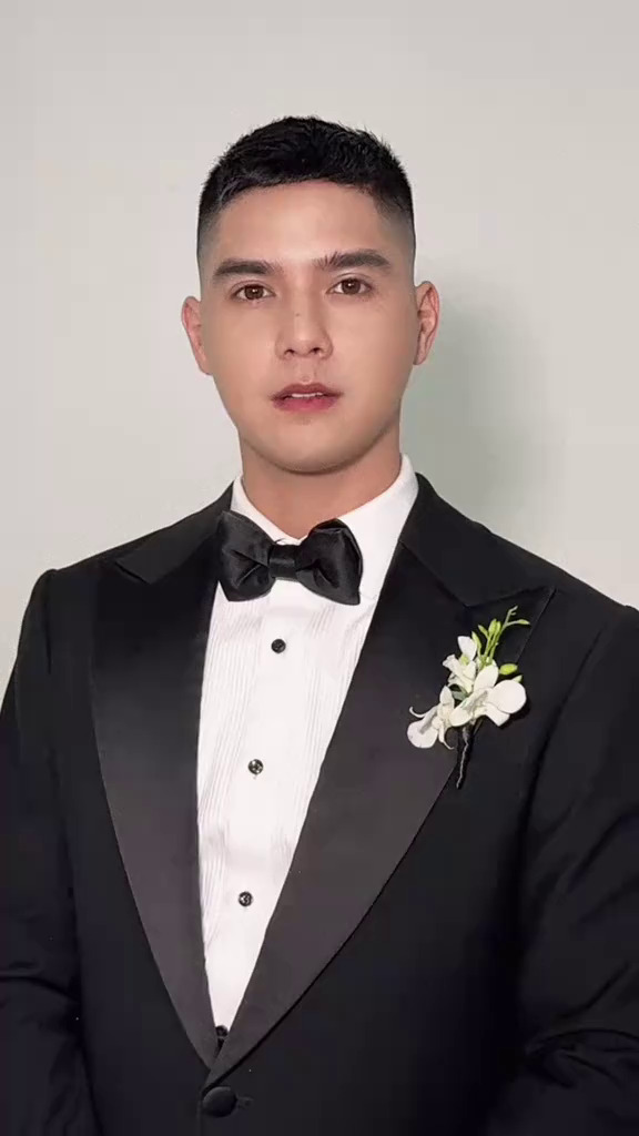 9 Potret romantis Al Ghazali-Alyssa Daguise ikut challenge 'Kim Seon-ho smile', ditonton 11 juta kali