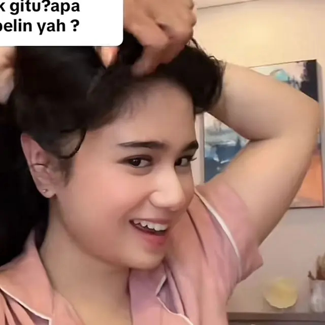 Kerap disangka operasi plastik, begini cara sepele Tissa Biani menyiasati kuping caplang