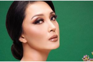 Cara cerahkan kulit kusam dan noda pigmentasi pakai 1 jenis bunga, wajah cerah bak perawatan salon 