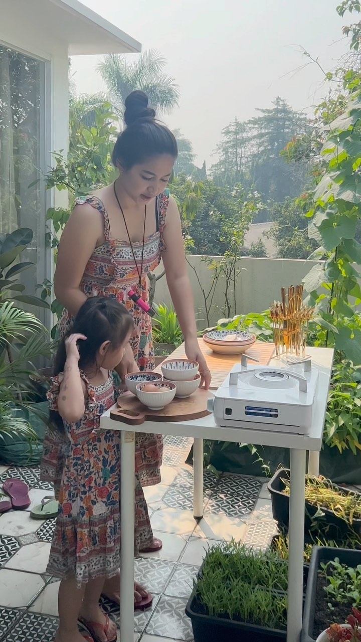 9 Potret dapur Eriska Nakesya eks istri Young Lex desainnya minimalis tapi rapi