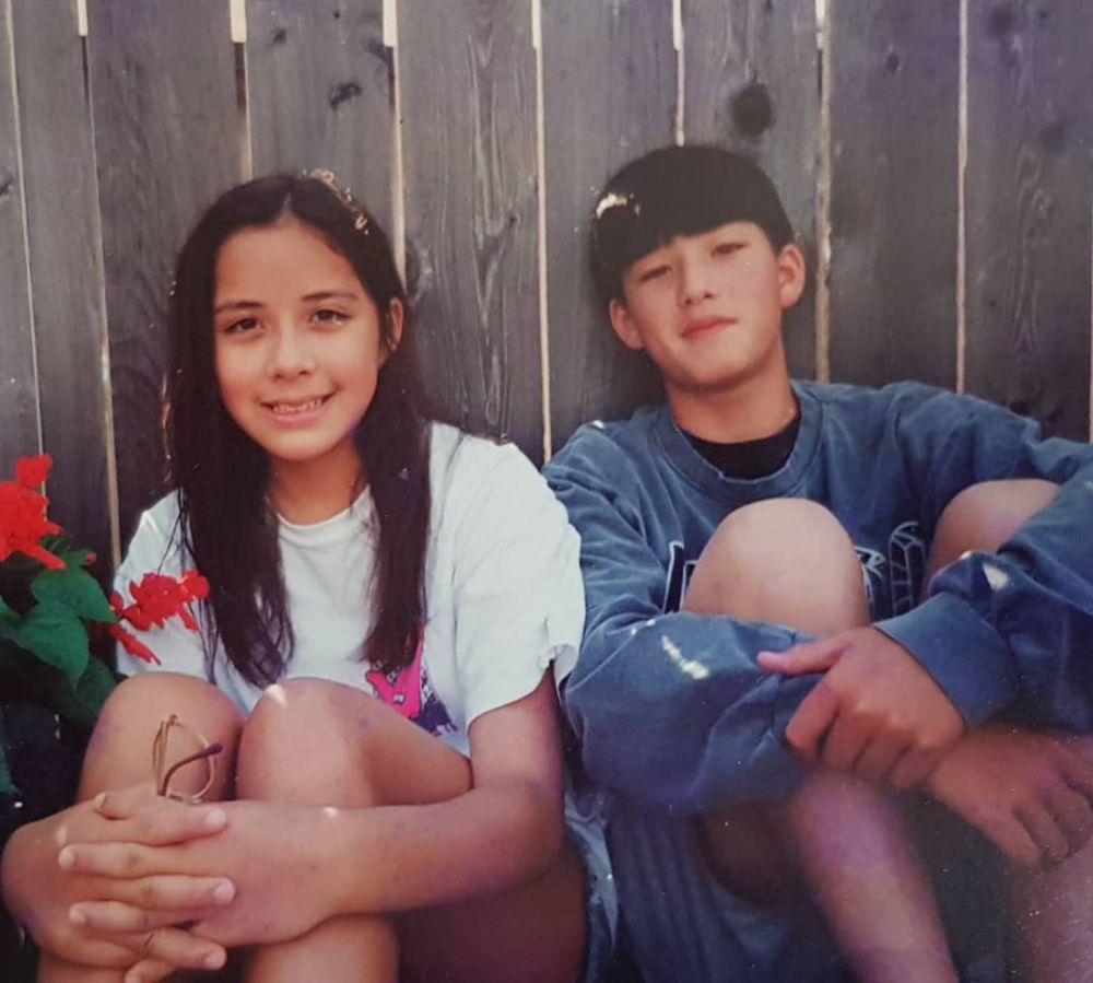 Bocah bule imut pemeran film Suster Ngesot kini jadi hot papa di usia 43 tahun, 11 transformasinya