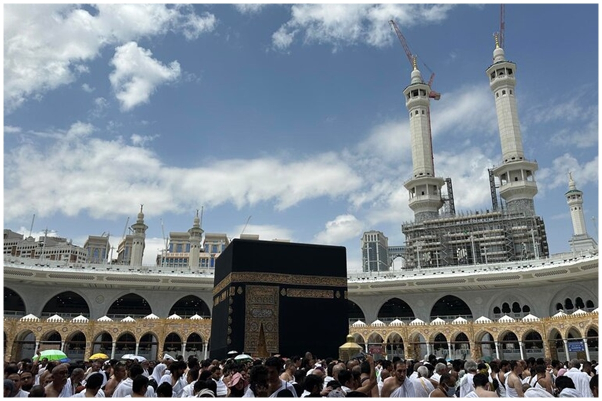 Biaya haji di Indonesia bakal turun lagi, Prabowo: Kalau bisa lebih murah dari Malaysia