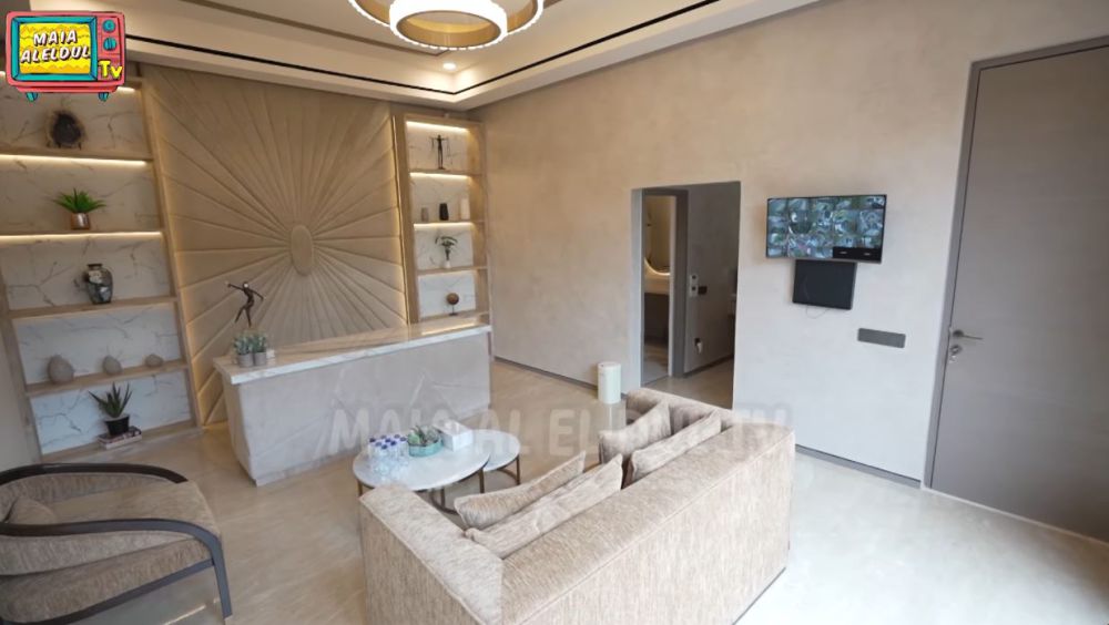 Maia Estianty renovasi rumah lama jadi kantor baru, ini 9 potret interiornya mewah didominasi marmer