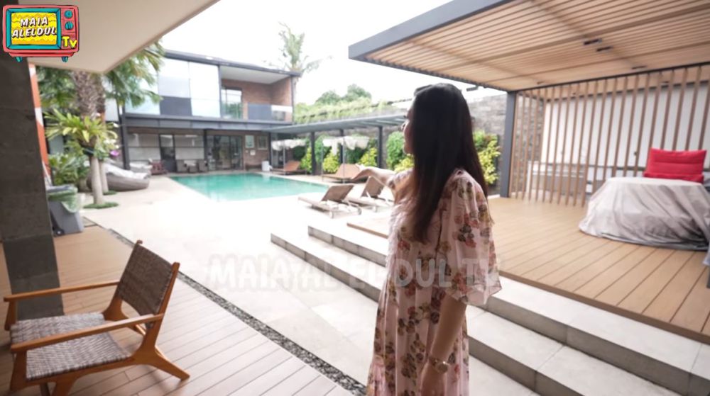 Maia Estianty renovasi rumah lama jadi kantor baru, ini 9 potret interiornya mewah didominasi marmer