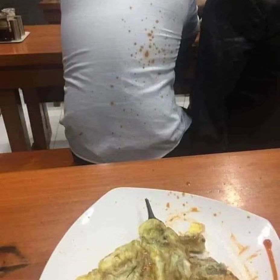 11 Potret lucu penampakan nggak biasa di atas meja makan ini bikin mikir keras