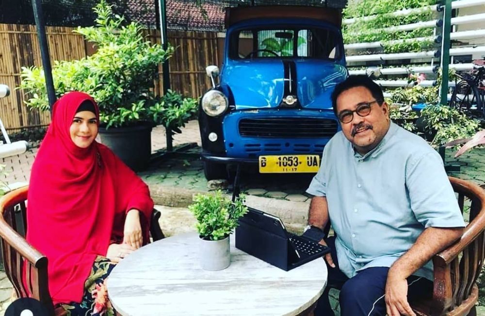 Cewek imut akting bareng Rano Karno kini berhijab jadi artis sinetron religi, ini 11 potret terbarunya