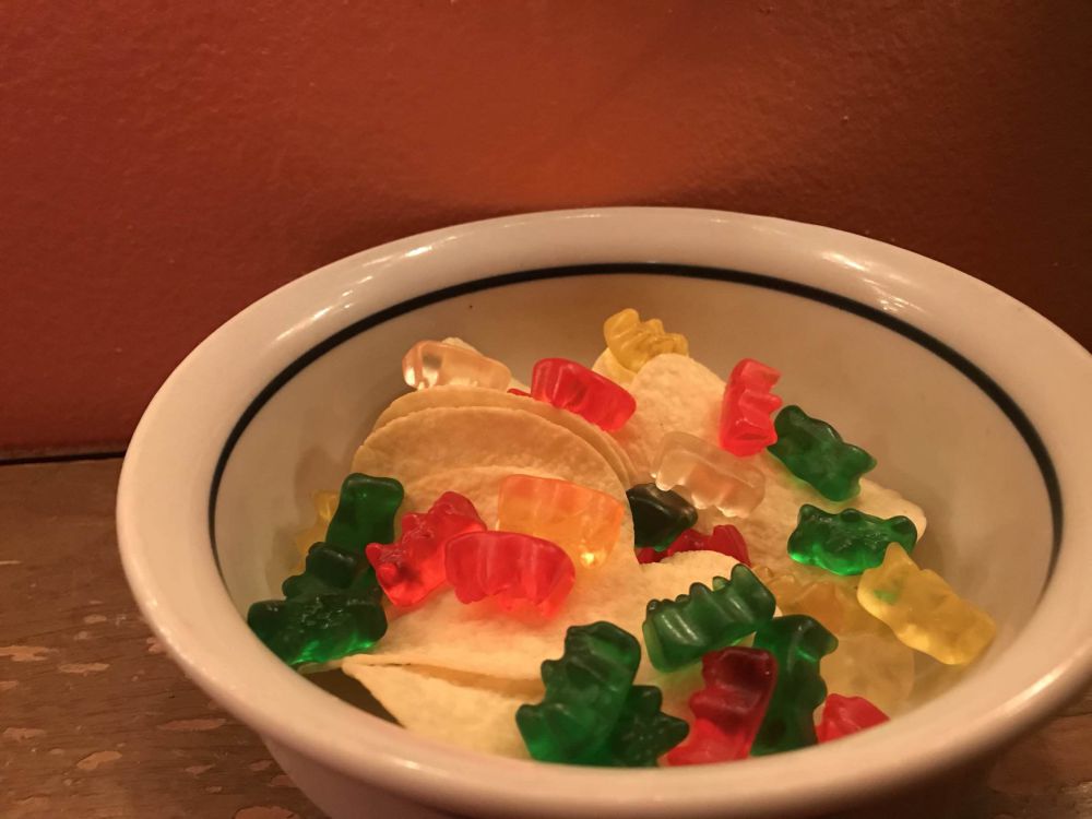 Absurdnya kelewatan, 11 potret kocak kombinasi makanan paling aneh ini bikin mikir dua kali