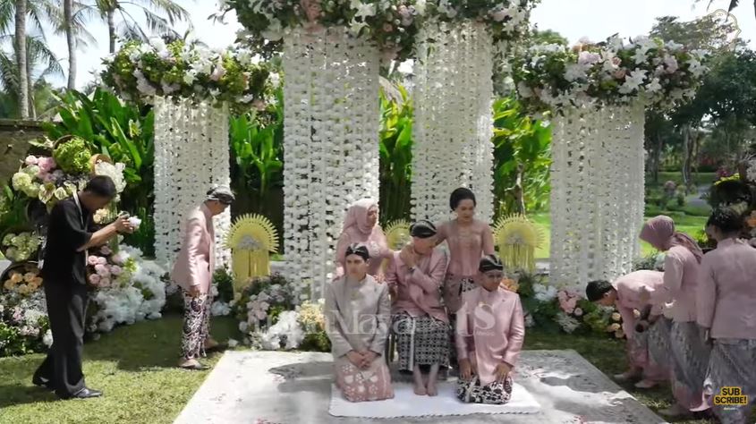 11 Momen prosesi siraman Luna Maya dan Maxime Bouttier jelang pernikahan, digelar di satu tempat