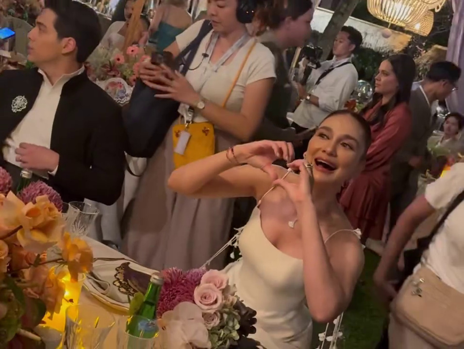 Sahabat spill resepsi pernikahan Luna Maya dan Maxime Bouttier, ini 9 potretnya