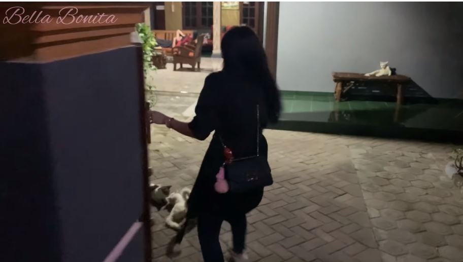 Kini huni rumah mewah bareng Denny Caknan, 9 potret sederhana hunian Bella Bonita di kampung halaman